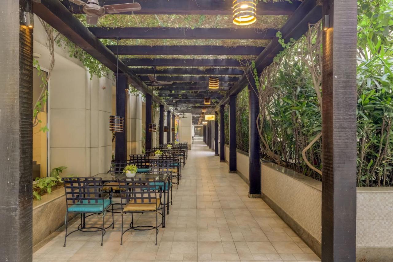 Lemon Tree Premier, Delhi Airport होटल 5*